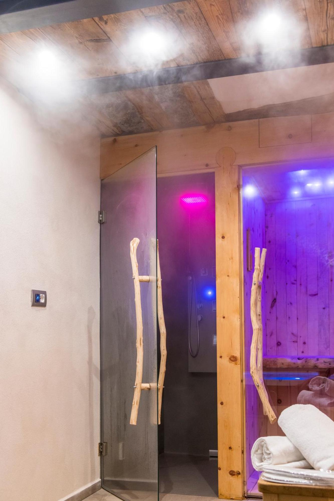 La Placette - Albergo Diffuso E Trattoria Usseaux Dış mekan fotoğraf