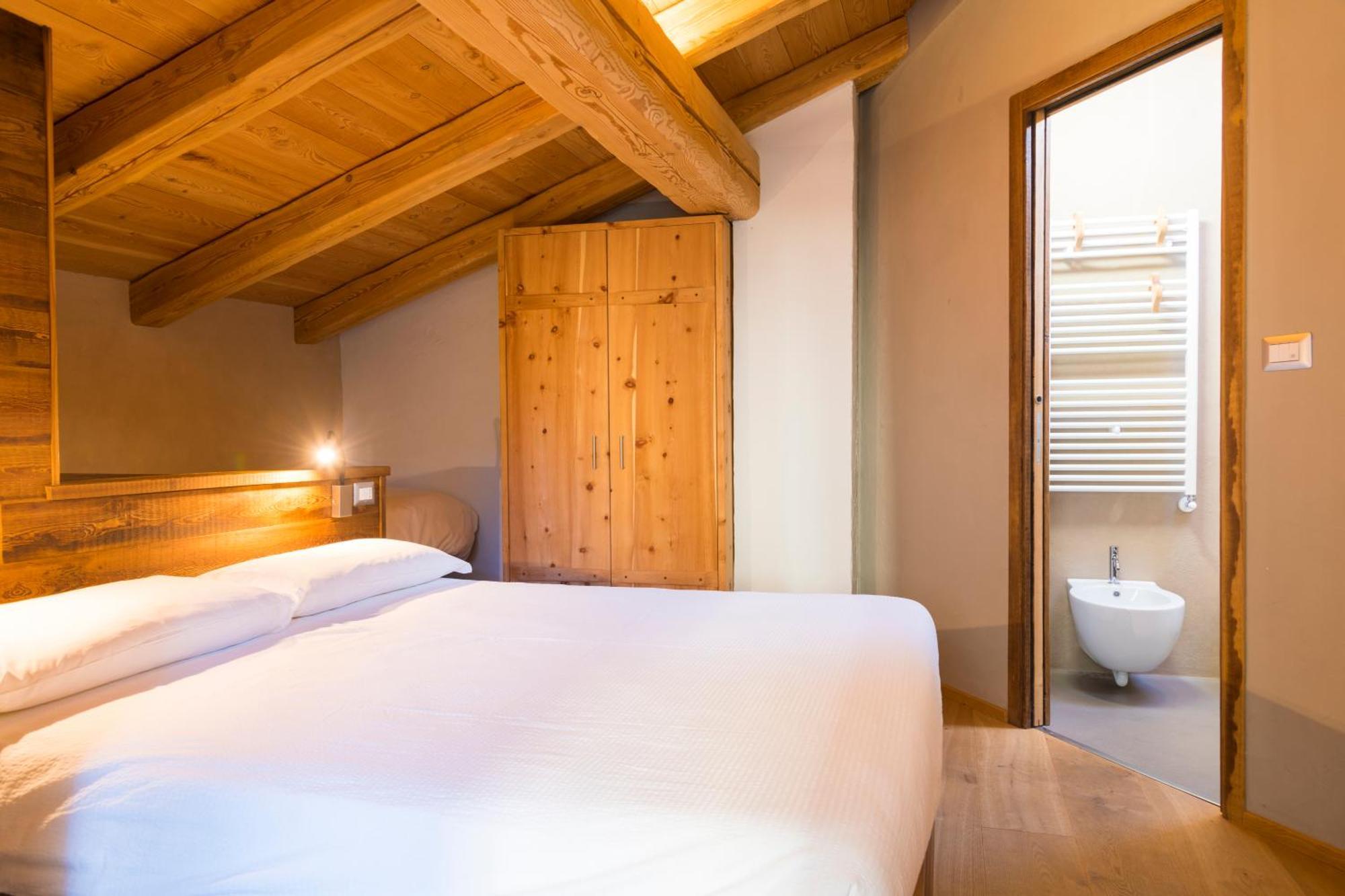 La Placette - Albergo Diffuso E Trattoria Usseaux Dış mekan fotoğraf