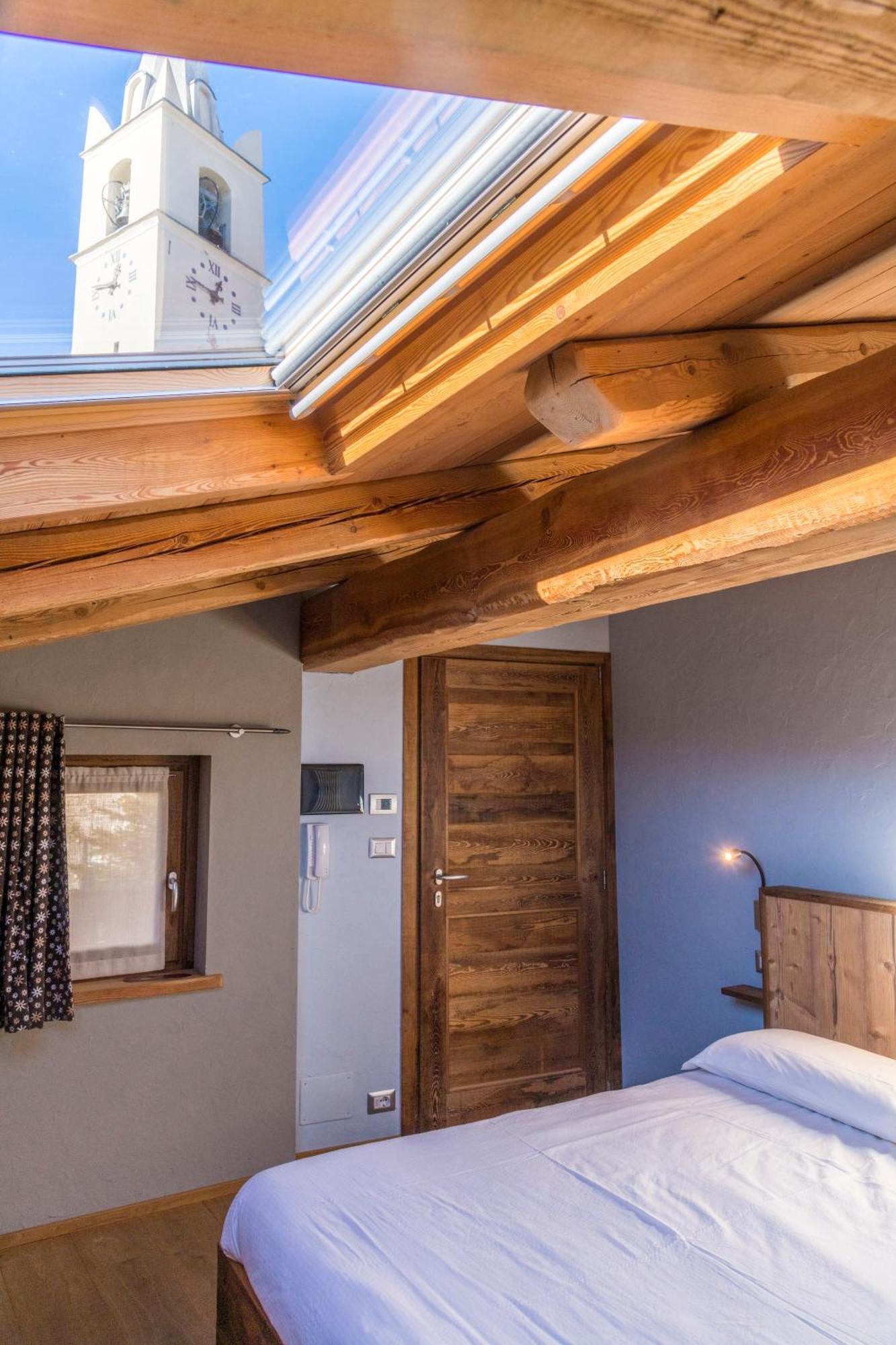 La Placette - Albergo Diffuso E Trattoria Usseaux Dış mekan fotoğraf