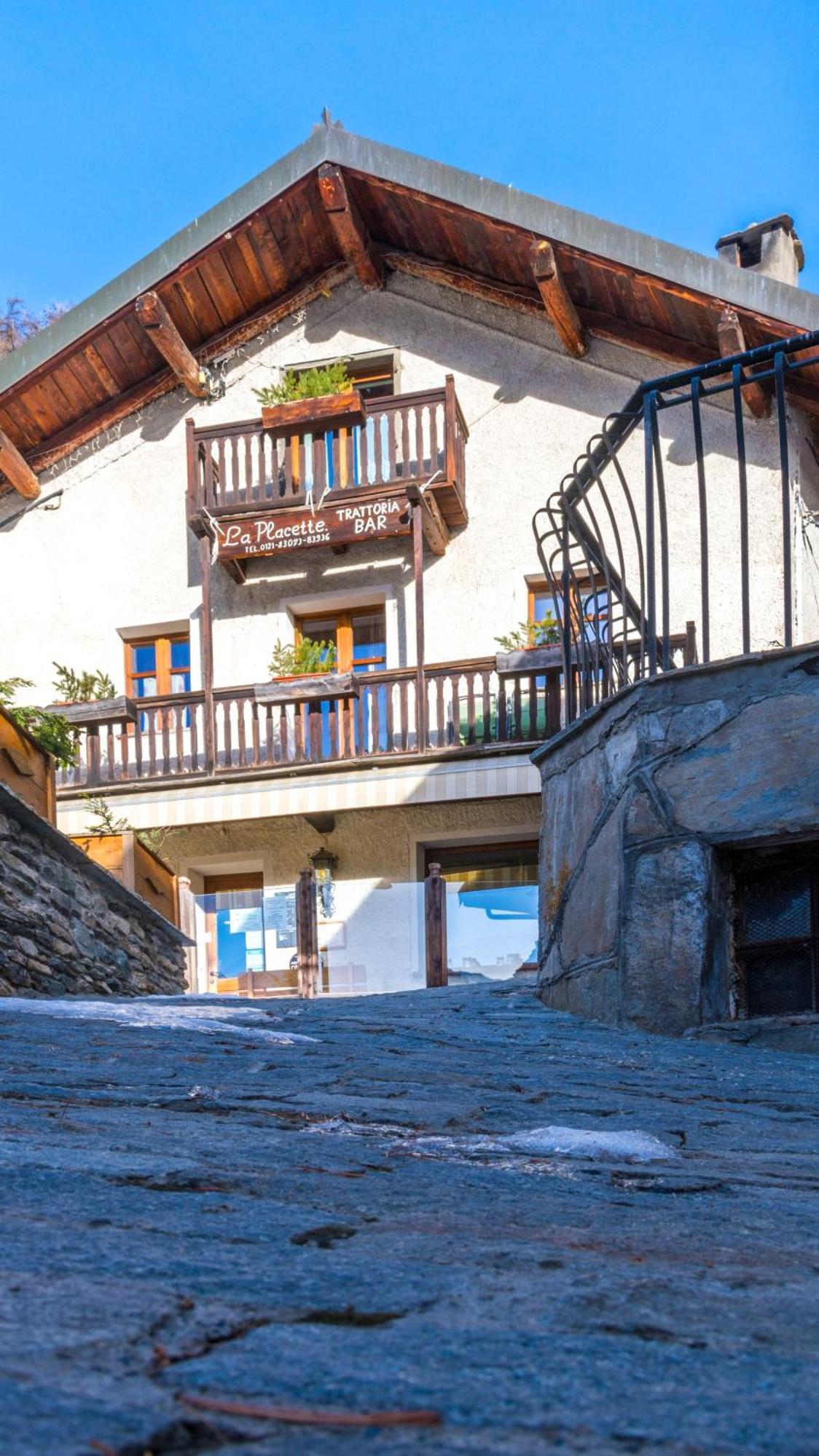 La Placette - Albergo Diffuso E Trattoria Usseaux Dış mekan fotoğraf